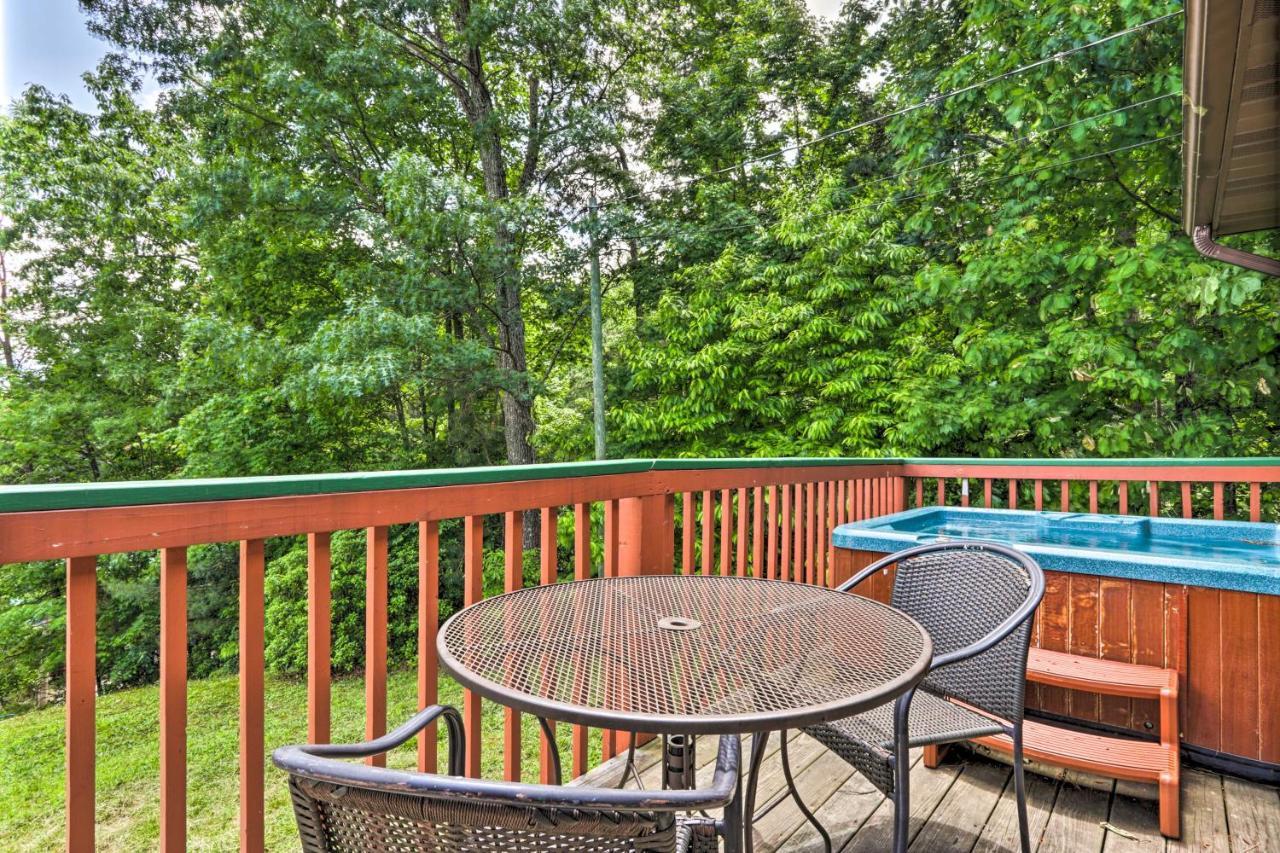 Gatlinburg Chalet with Hot Tub, Sauna&Mountain View Exterior foto