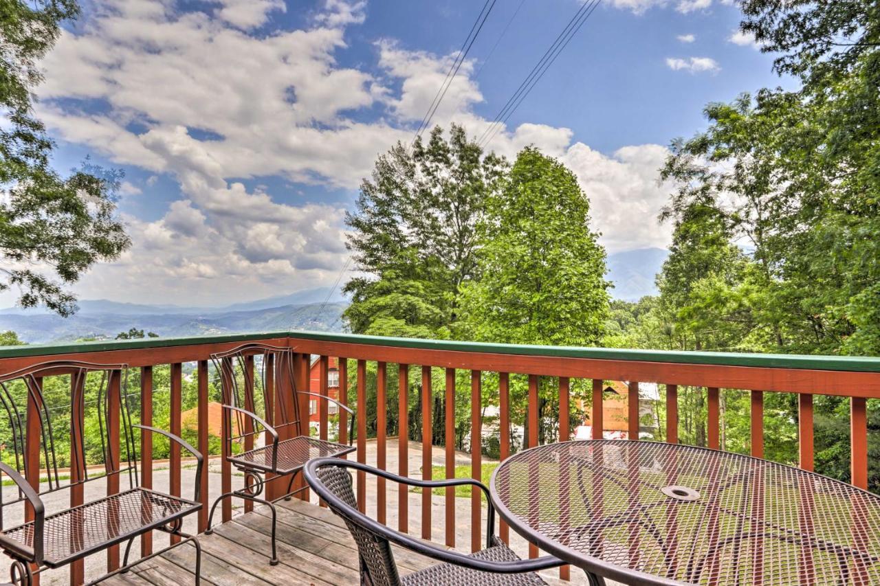 Gatlinburg Chalet with Hot Tub, Sauna&Mountain View Exterior foto